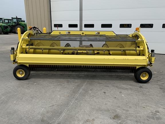 Main image John Deere 640C 8