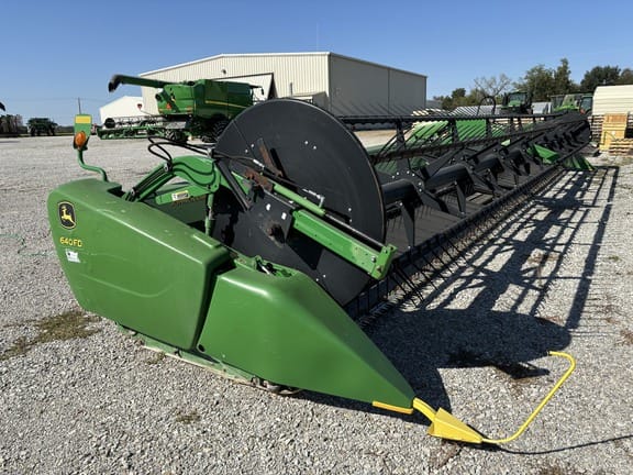 Main image John Deere 640FD