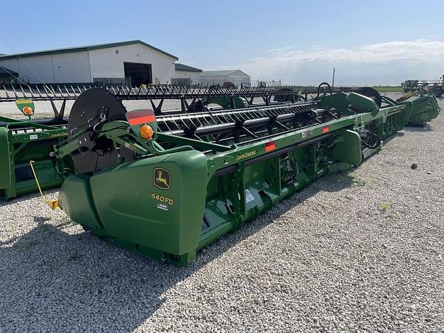 Image of John Deere 640FD equipment image 2