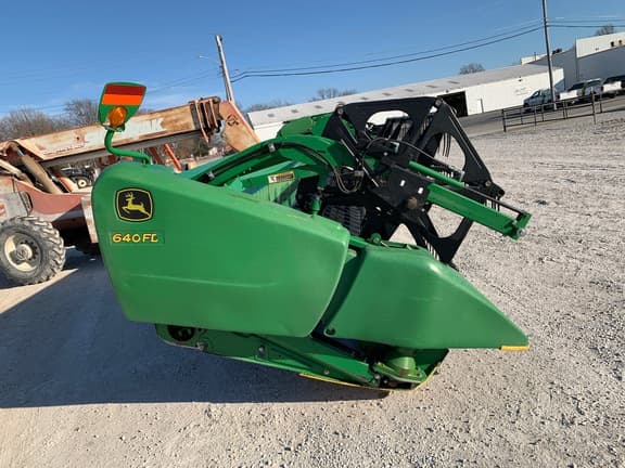 Image of John Deere 640FD equipment image 3