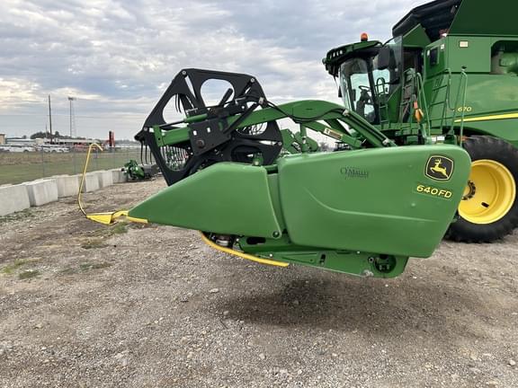 Image of John Deere 640FD equipment image 1