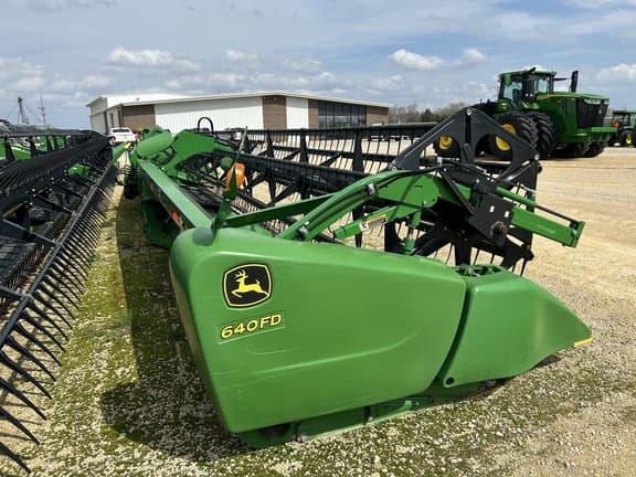 Image of John Deere 640FD equipment image 4