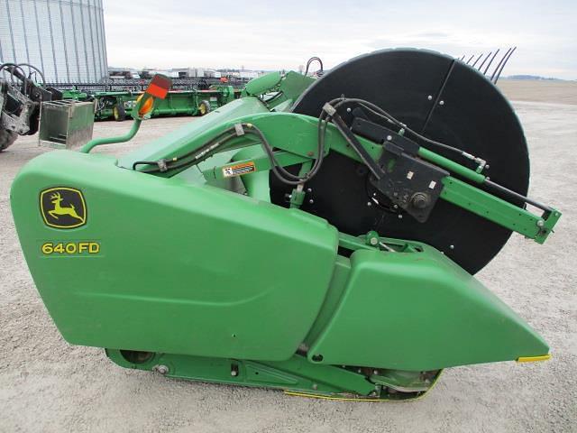 Image of John Deere 640FD equipment image 3