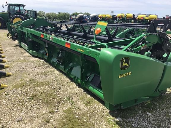 Image of John Deere 640FD equipment image 2