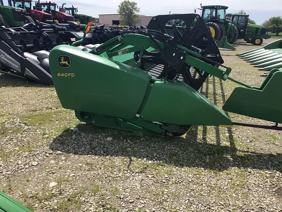 Image of John Deere 640FD equipment image 3