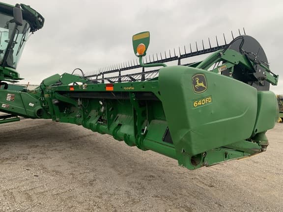 Image of John Deere 640FD equipment image 4