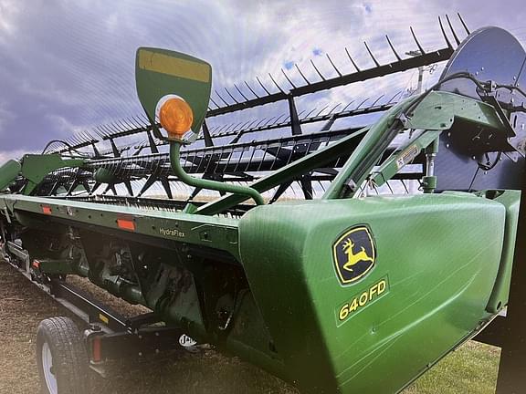 Image of John Deere 640FD equipment image 3