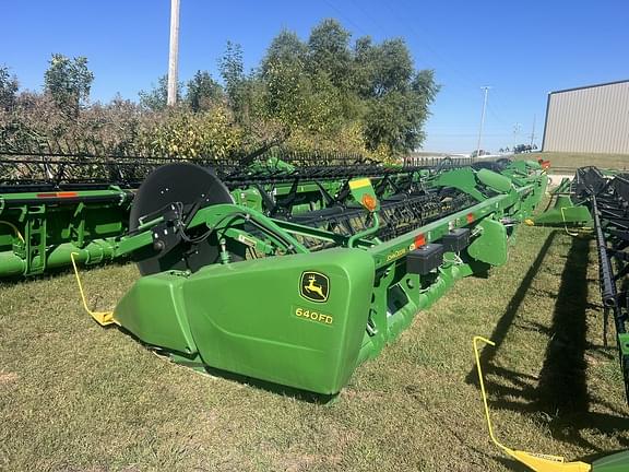 Image of John Deere 640FD equipment image 3