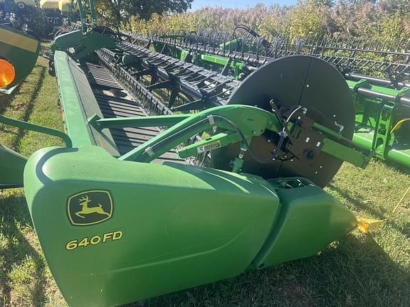 Image of John Deere 640FD equipment image 4