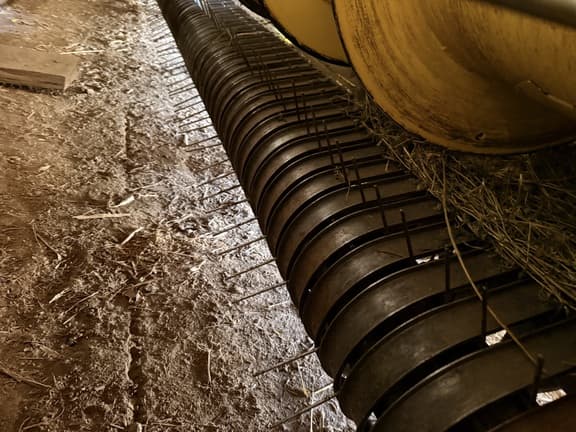 Image of John Deere 645C equipment image 2