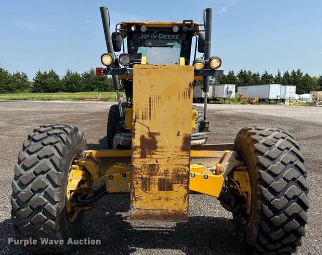 Image of John Deere 672GP equipment image 1
