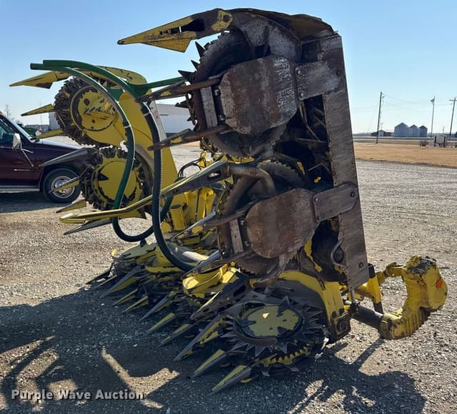 Image of John Deere 698 equipment image 4