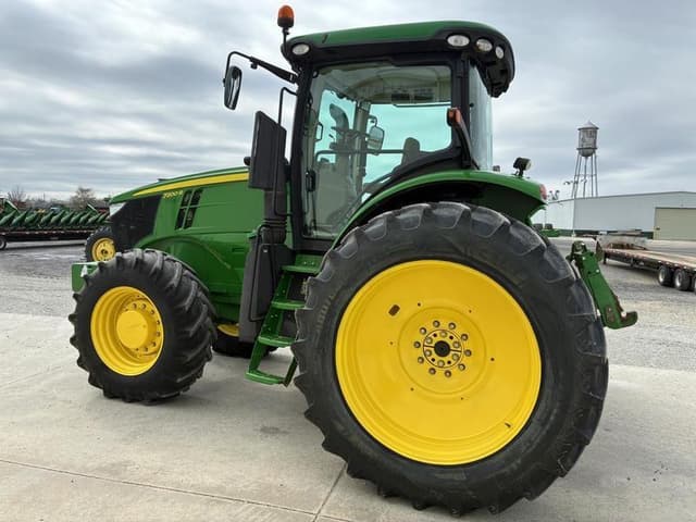 Image of John Deere 7200R equipment image 4