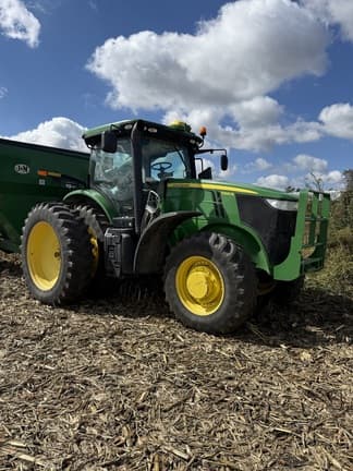 Image of John Deere 7200R equipment image 2