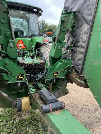 Image of John Deere 7200R equipment image 3
