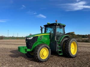 2013 John Deere 7200R Image