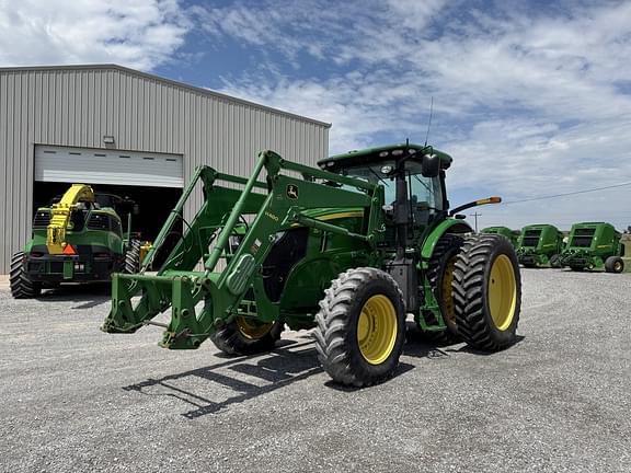 Image of John Deere 7200R Primary image