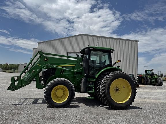 Image of John Deere 7200R equipment image 1