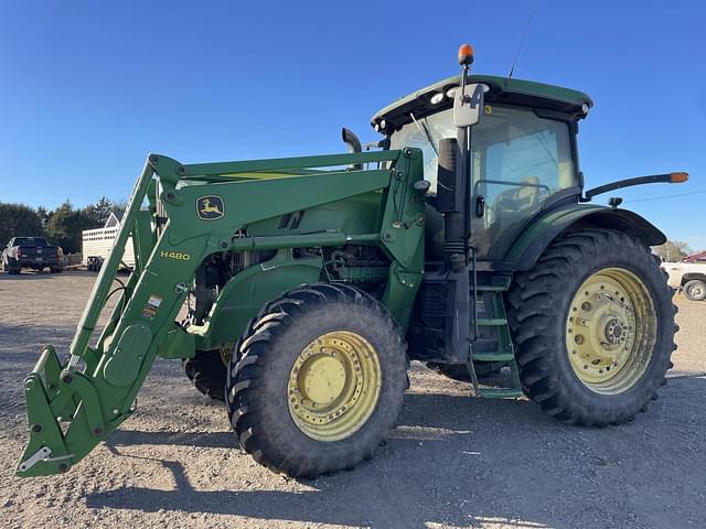 Image of John Deere 7200R equipment image 4