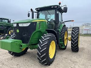 2013 John Deere 7200R Image