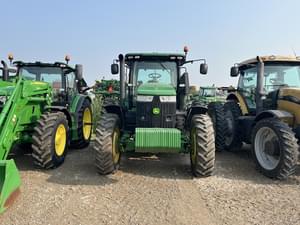 2013 John Deere 7200R Image