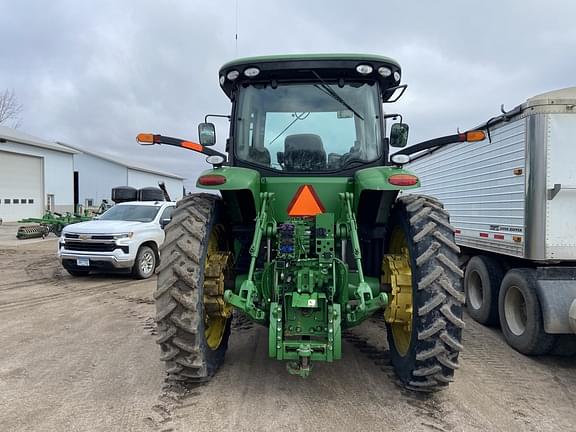 Image of John Deere 7200R equipment image 4
