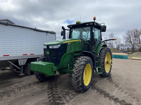 Image of John Deere 7200R Primary image