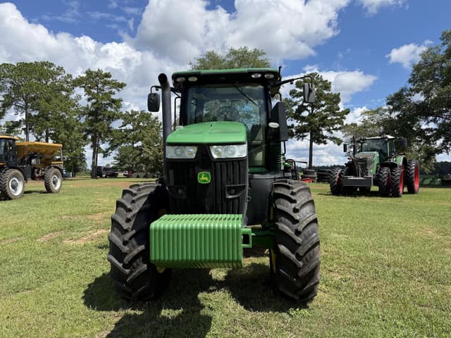 Image of John Deere 7200R equipment image 3
