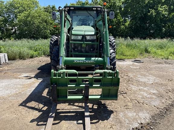 Image of John Deere 7200R equipment image 4