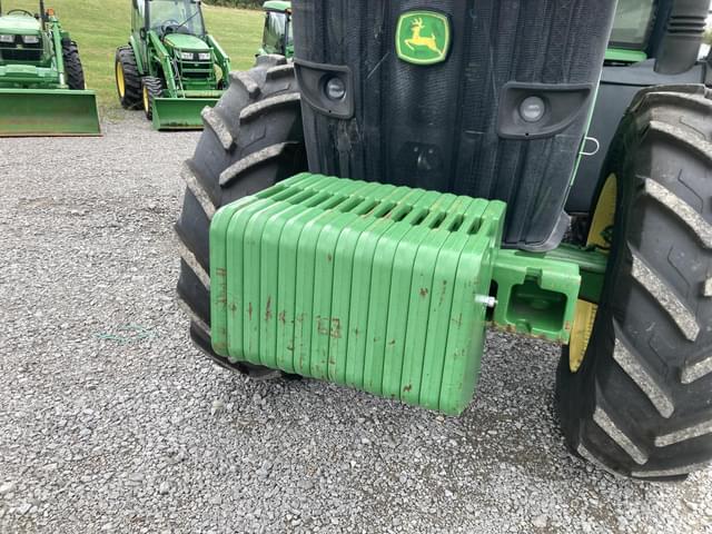 Image of John Deere 7200R equipment image 3