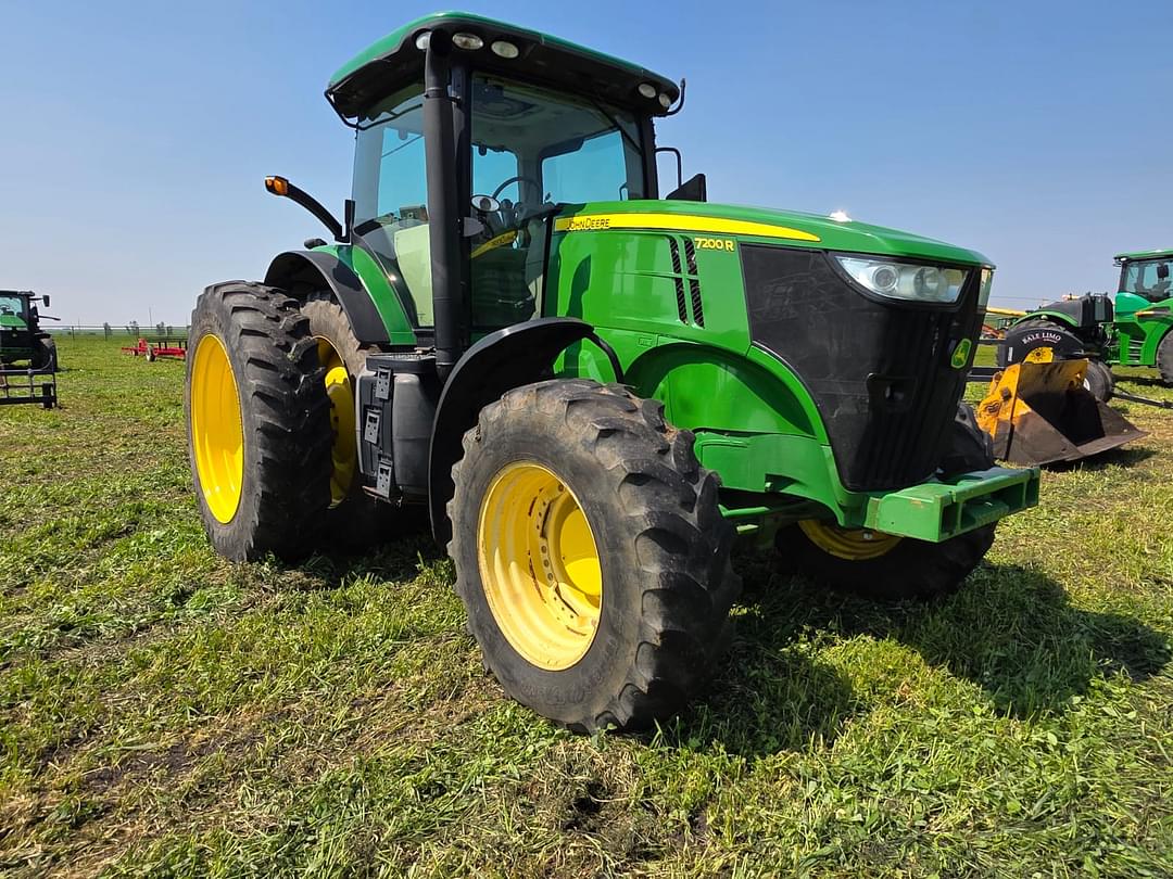 Image of John Deere 7200R Primary image