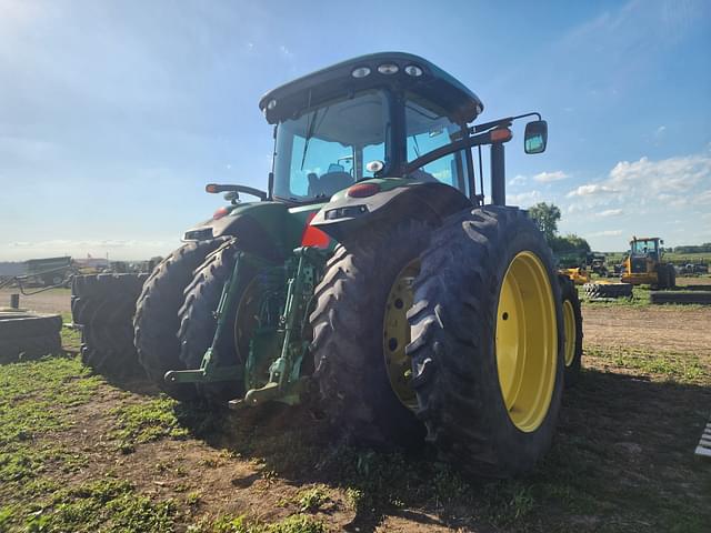Image of John Deere 7200R equipment image 4