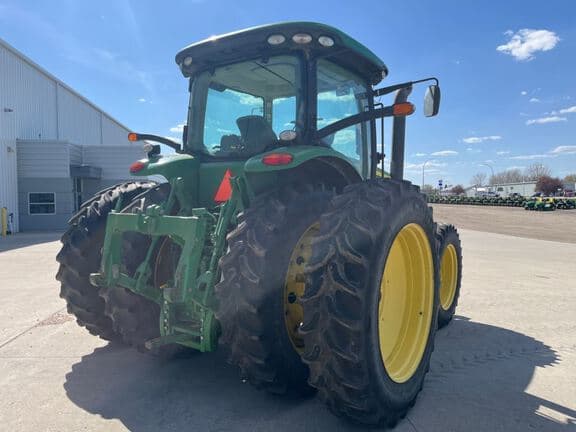 Image of John Deere 7215R equipment image 4