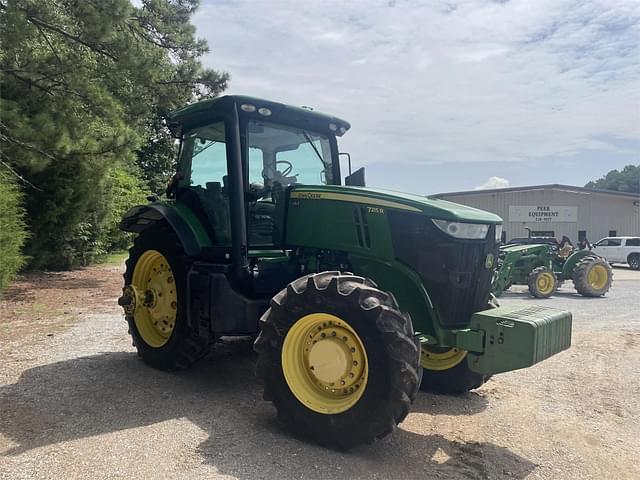 Image of John Deere 7215R equipment image 3