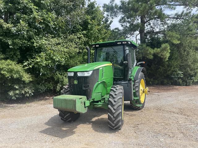 Image of John Deere 7215R equipment image 2