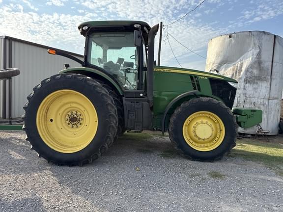 Image of John Deere 7215R Primary image