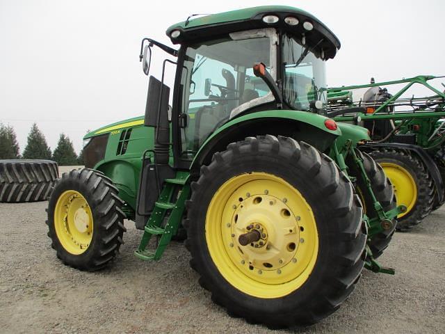 Image of John Deere 7215R equipment image 2