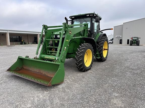 Image of John Deere 7215R Primary image