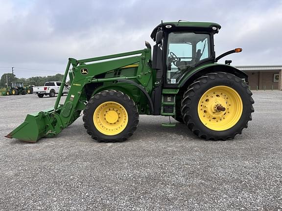 Image of John Deere 7215R equipment image 1