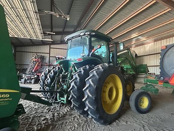 Image of John Deere 7215R equipment image 4
