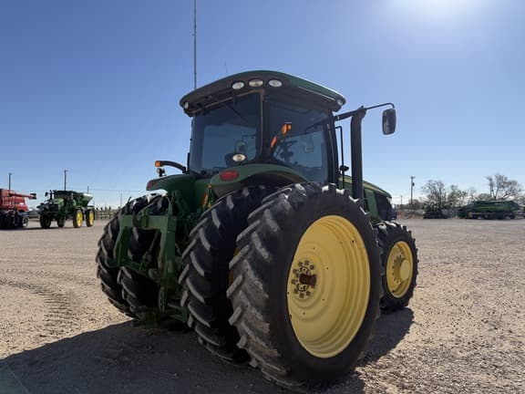 Image of John Deere 7215R equipment image 4