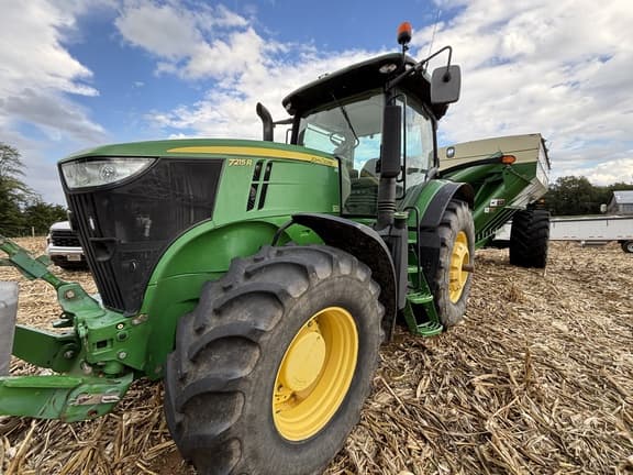Image of John Deere 7215R equipment image 4