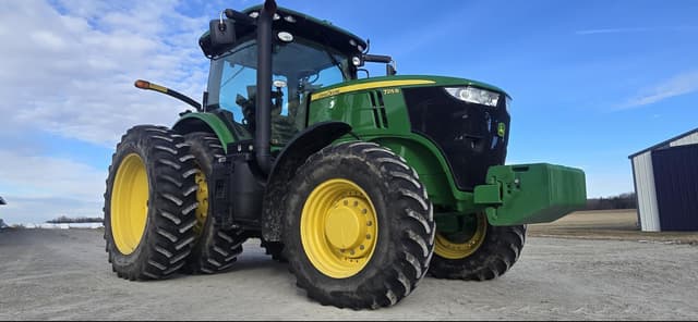 Image of John Deere 7215R equipment image 2
