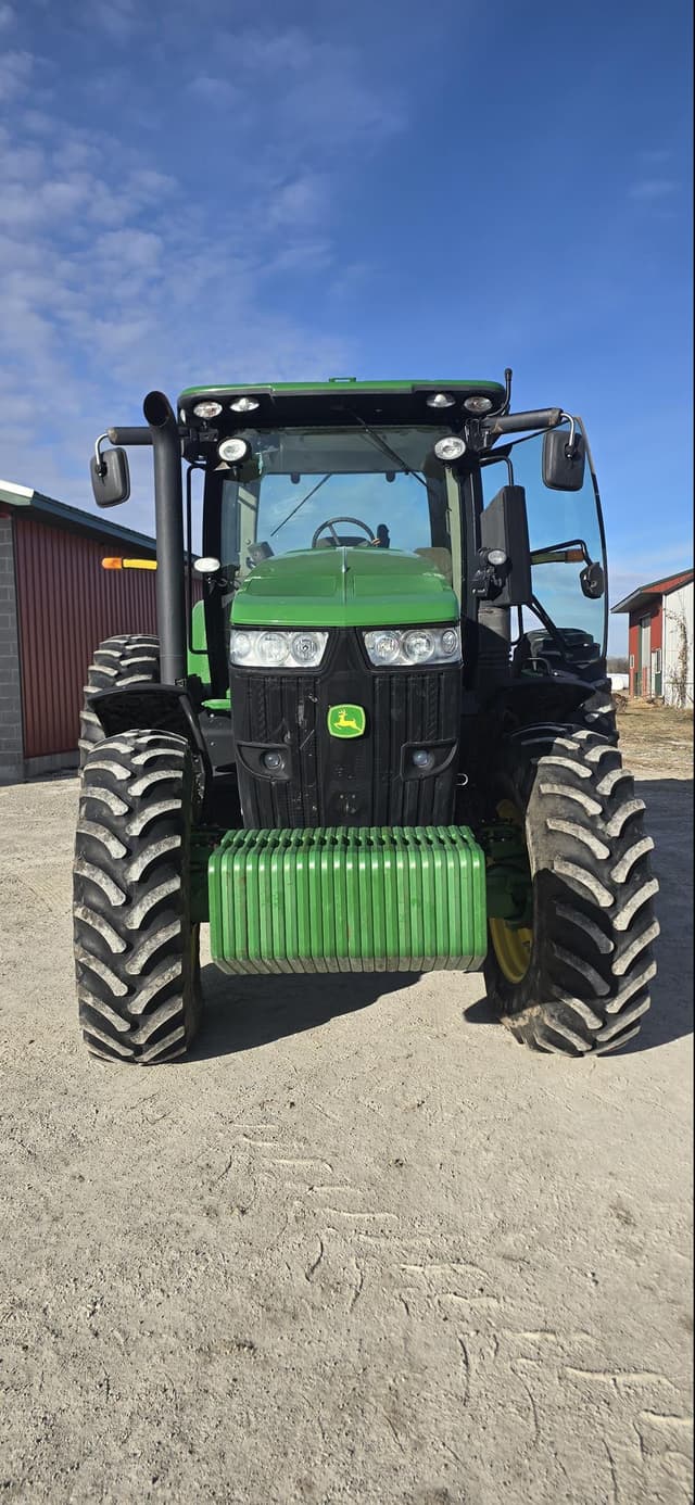 Image of John Deere 7215R equipment image 4
