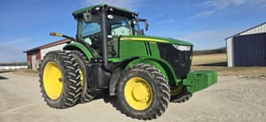 2013 John Deere 7215R Image