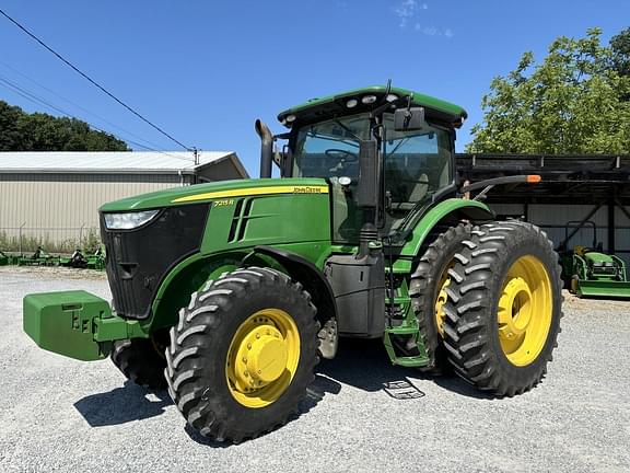 Image of John Deere 7215R Primary image