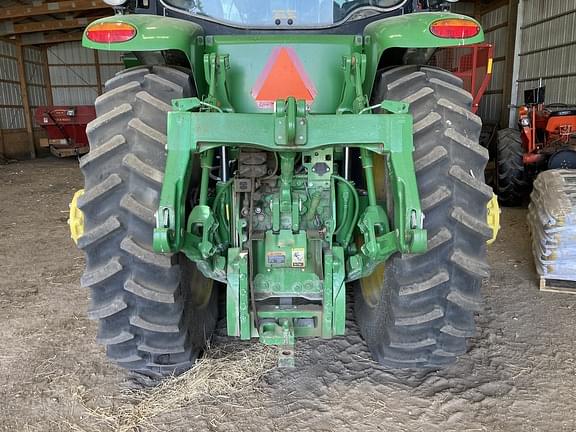 Image of John Deere 7215R equipment image 3