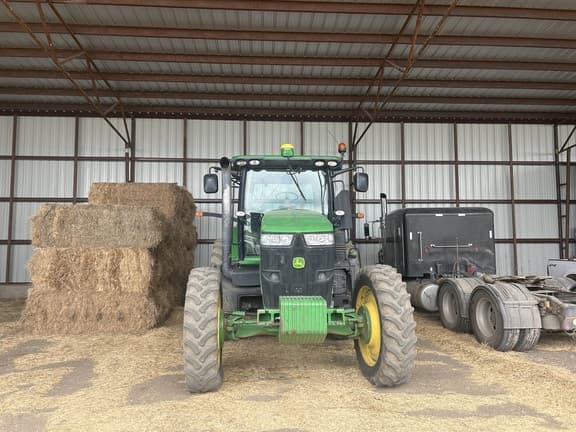 Image of John Deere 7215R equipment image 2