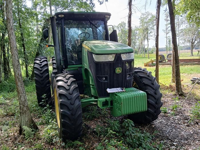 2013 John Deere 7215R Equipment Image0