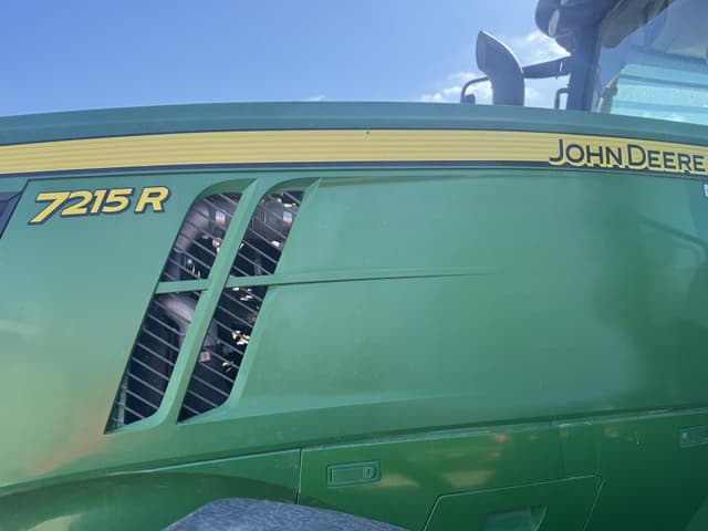 Image of John Deere 7215R equipment image 4